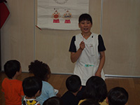 地域の保育園での園児達の歯科健診の様子